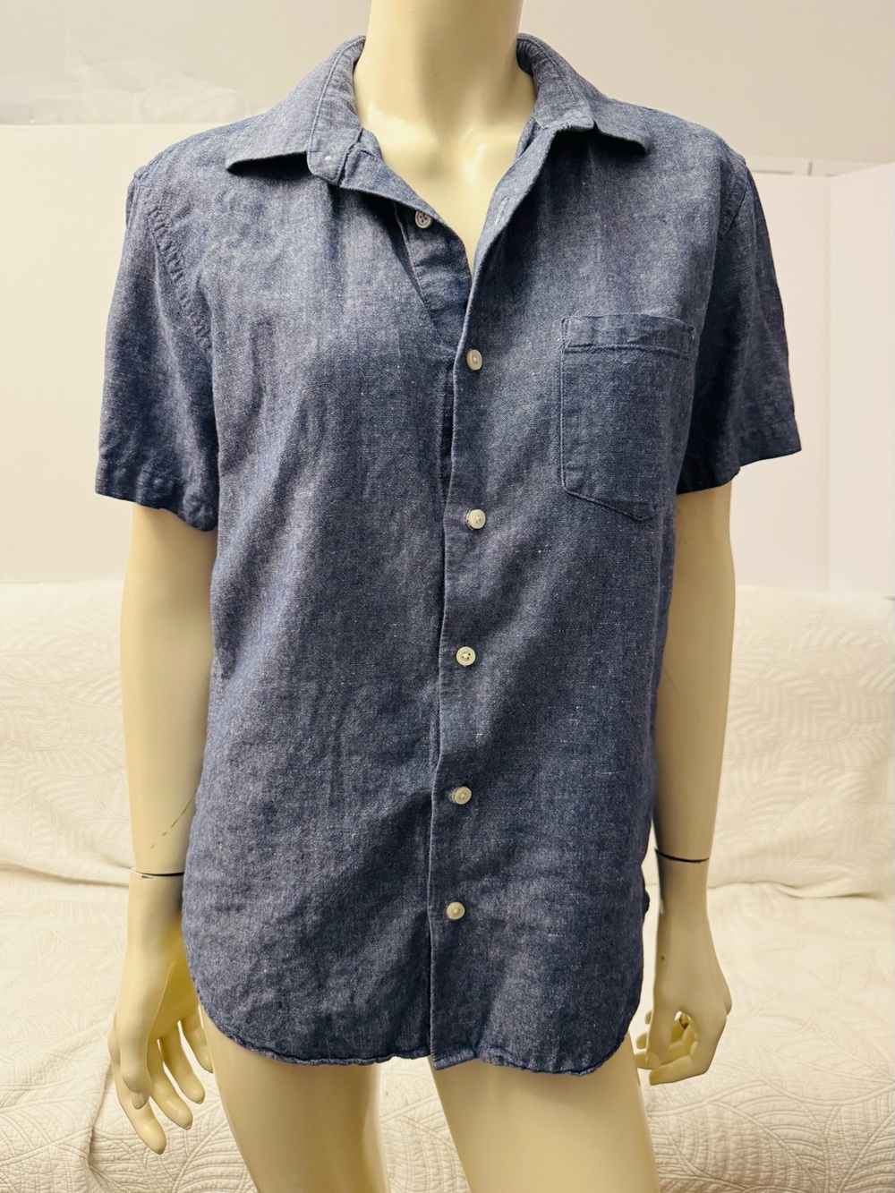 Banana Republic Navy Short-Sleeve Button-Down Shirt
